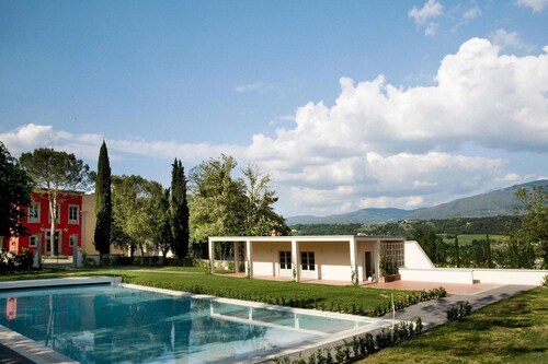 Apartment in Tuscany with Pool near Florence