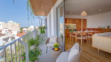 Prana Executive, 2 Bedrooms | Balcony view