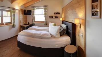 3 bedrooms, travel cot, free WiFi