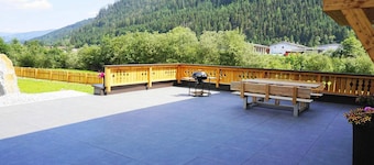 Apartment in Flachau with Mountain Views