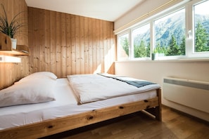 2 bedrooms, Internet