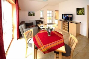 TV connectée, table de tennis de table
