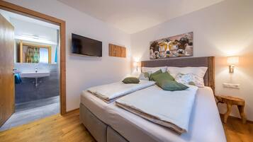 4 Schlafzimmer, Reisekinderbett, kostenloses WLAN