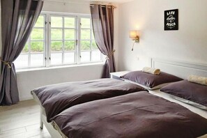 2 chambres, accès au Wi-Fi (inclus)