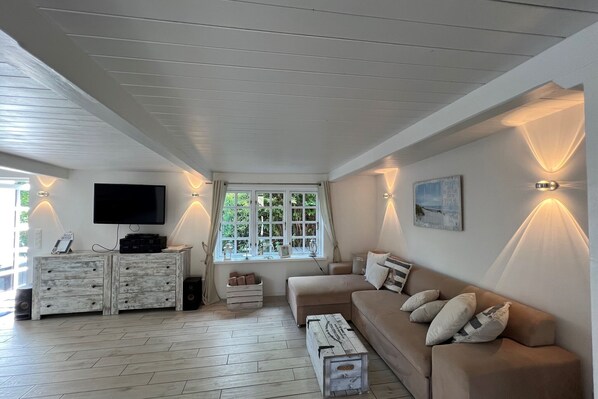 Téléviseur connecté, foyer