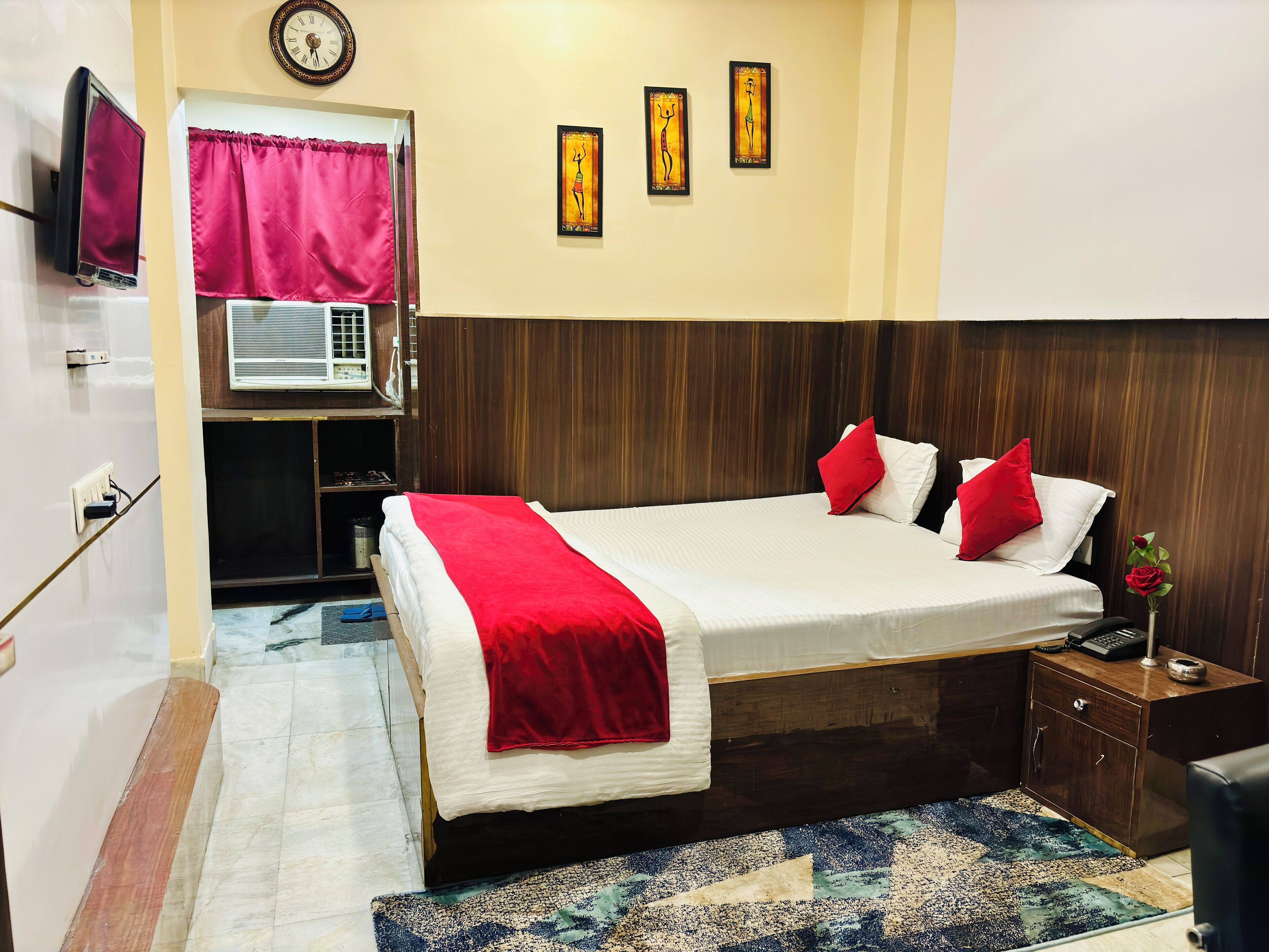 Habitación superior, 1 habitación, fumadores | Escritorio, espacio para trabajar con un portátil, wifi gratis