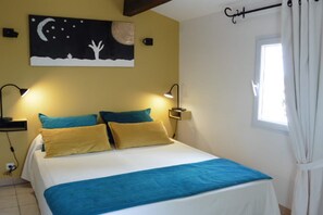 2 bedrooms, travel crib, free WiFi - Cottage in Bellegarde near Camargue Reserve (Bellegarde)