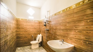 Bathroom - Green Valley (Tembuku)