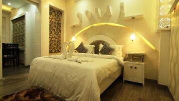 Quarto superluxo | Quartos à prova de som, Wi-Fi de cortesia, roupa de cama
