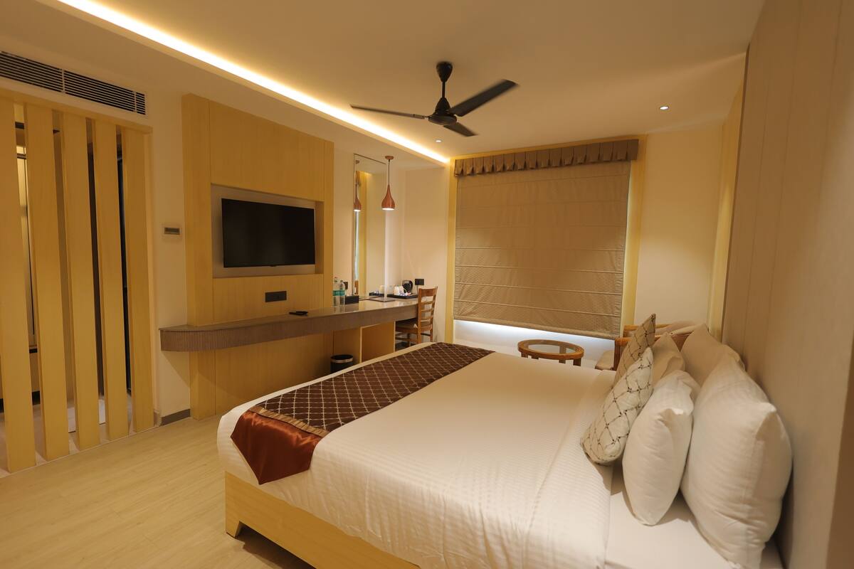 Habitación superior | Sistema de insonorización, wifi gratis, ropa de cama