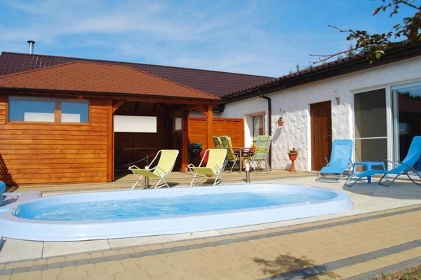 Holiday Home Swimming Pool