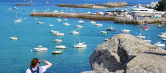 Holiday Home in Plouarzel near Sandy Cove