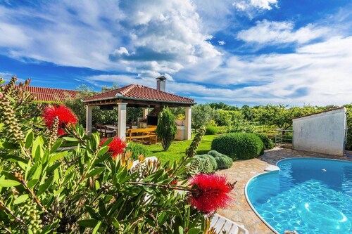 Apartment in Nin near the Beach & Pool