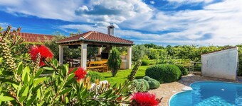 Apartment in Nin near the Beach & Pool