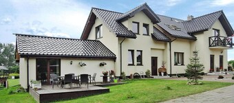 Villa in Troszyn by Lake with Natural Beach