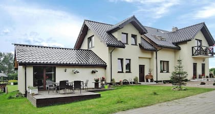Villa in Troszyn by Lake with Natural Beach