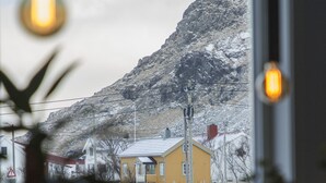Apartment, Mountain View | Street view - Unstad Arctic Surf (Vestvågøy)