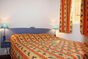 2 Schlafzimmer, Reisekinderbett, kostenloses WLAN
