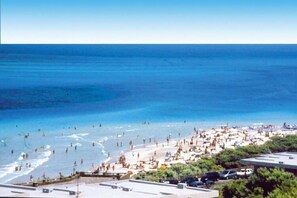 Beach nearby, beach towels