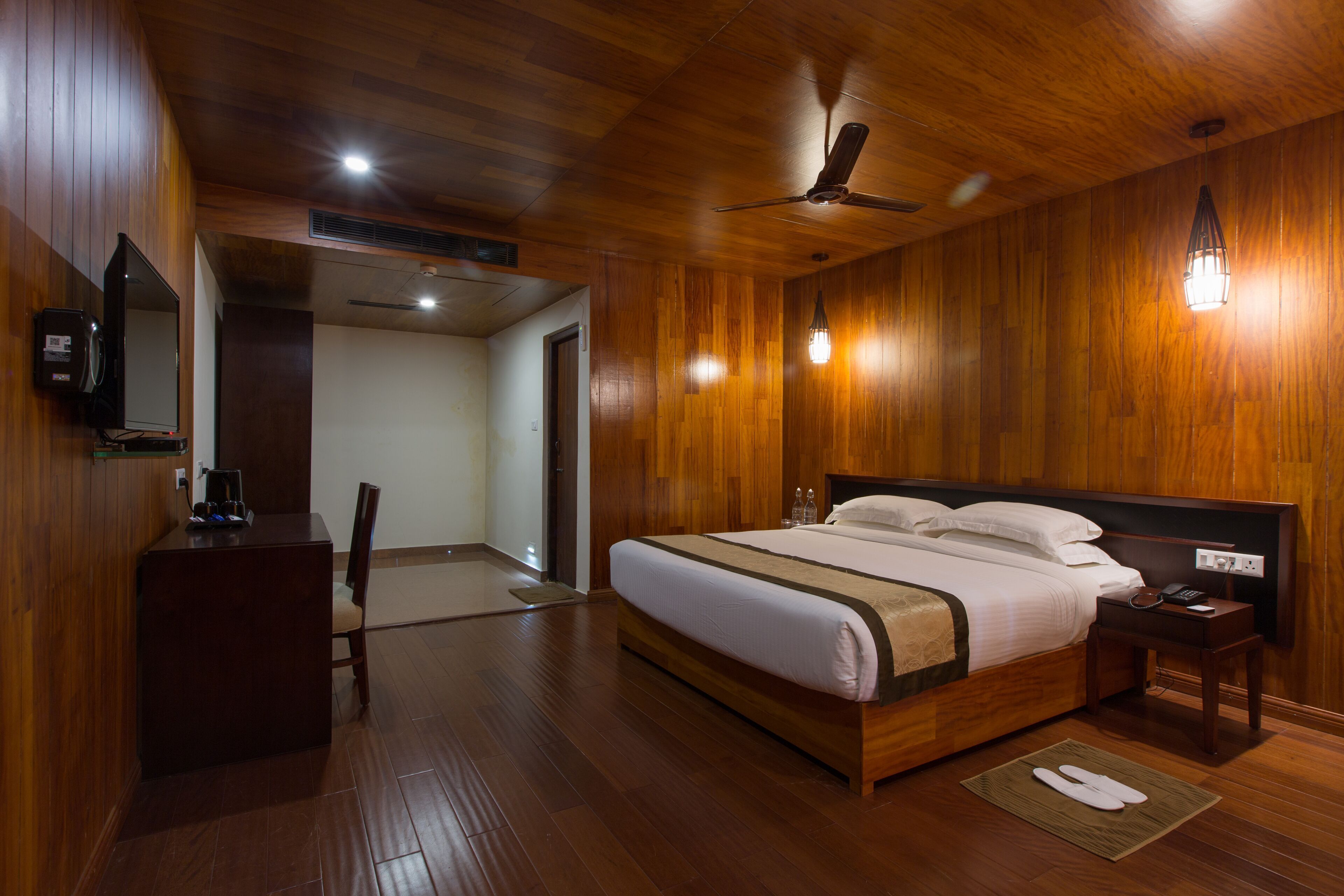 Desk, bed sheets