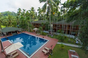 Outdoor pool - TSG Blue Resort and Spa (Port Blair)