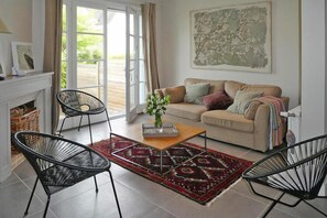 Fernseher, Kamin