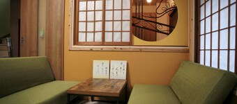 Maru House - Hostel