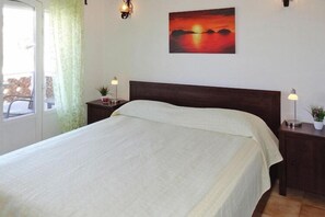 3 bedrooms, travel crib, free WiFi