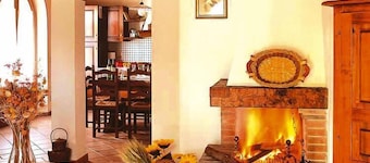 Ejendom i Montaione med Pool & Vin