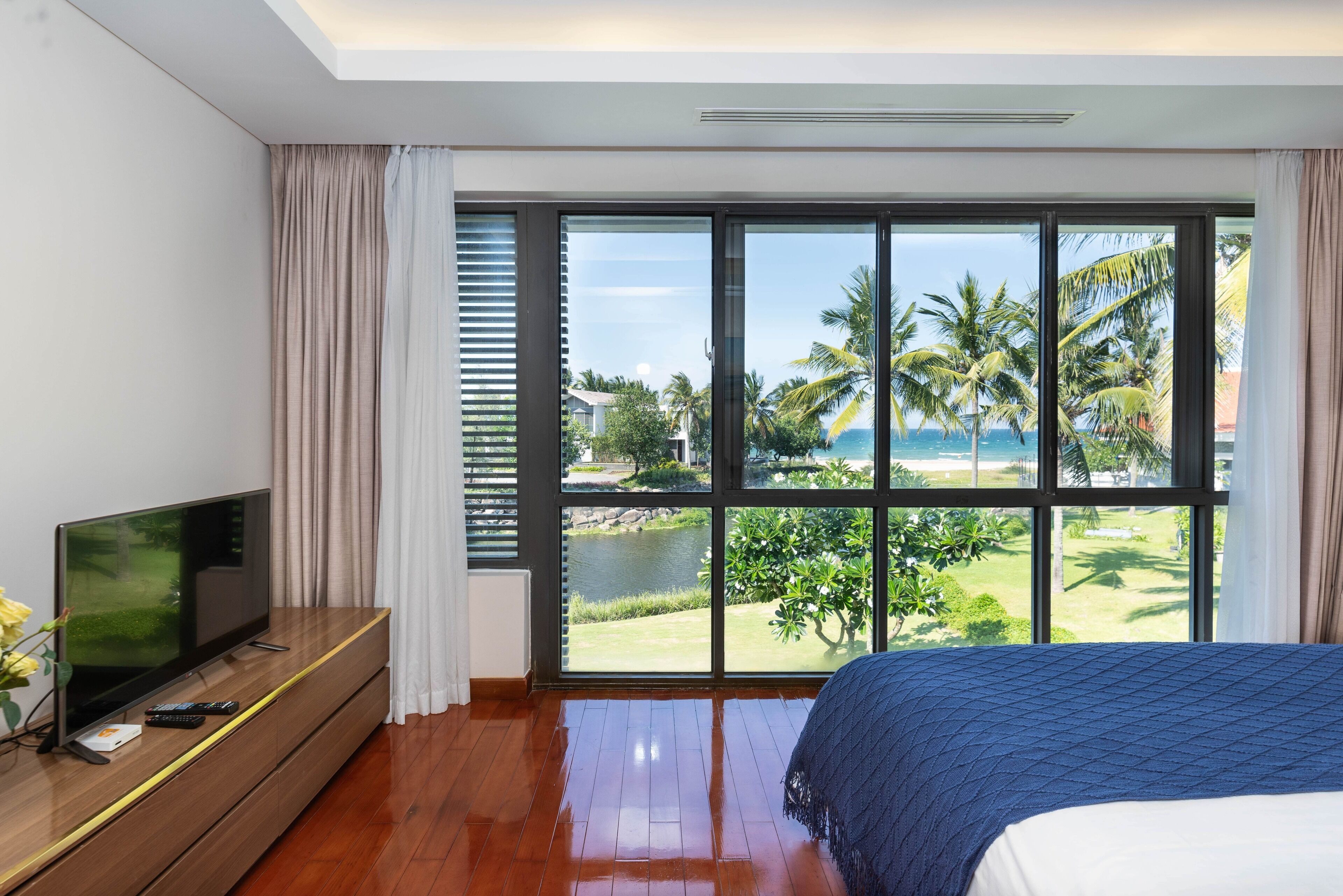 Villa Suite 4 Bedrooms with Pool | 高級寢具、記憶棉床墊、遮光窗簾/窗簾、隔音