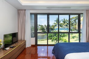 Villa | Luxe beddengoed, bedden met traagschuimmatrassen