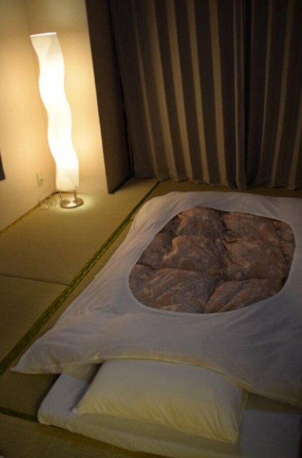 和室 | 1 室のベッドルーム、羽毛の掛け布団、遮光カーテン、WiFi (無料)