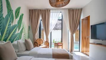 Tempur-Pedic beds, individually decorated, individually furnished, desk