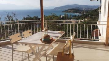Double Room With The Lake View | Terrace/patio