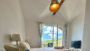 Double Room With The Lake View | 책상, 다리미/다리미판, 무료 WiFi, 침대 시트