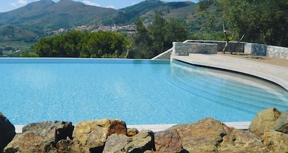 Villa in Rio nell Elba mit Pool
