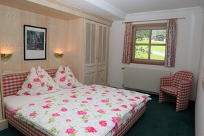 2 habitaciones, cuna de viaje y wifi gratis 