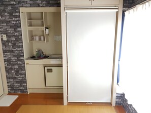 Apartment (201) | Private kitchenette