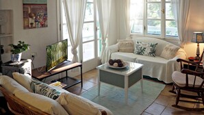 Living room - Poros Pine Villa (Poros)