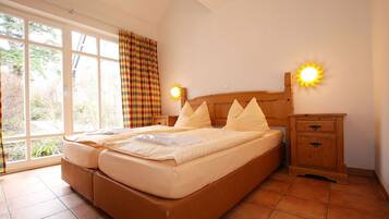 3 bedrooms, travel crib, free WiFi