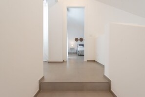 4 soverom, strykejern/-brett, wi-fi og sengetøy