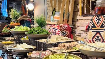 Desayuno estilo bufé