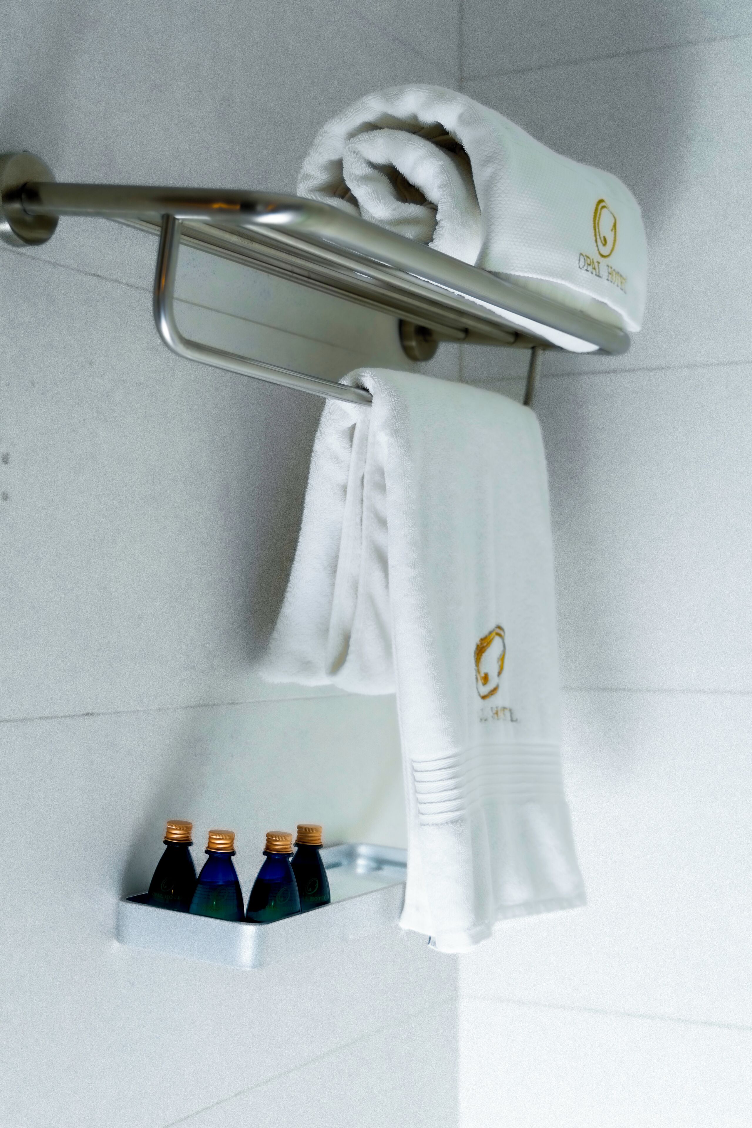 standard room, 1 double bed | bathroom | shower, hair dryer, bathrobes, slippers