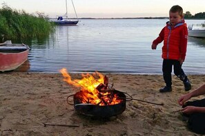 Beach nearby - Ferienhaus am Achterwasser in Lütow (Lütow)