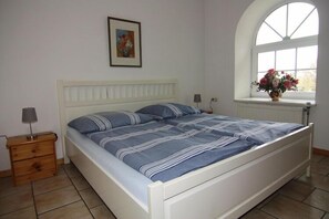 2 chambres, lit de bébé portatif, accès au Wi-Fi (inclus)