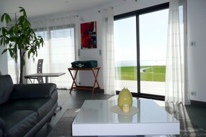 Smart TV, DVD player - Villa in Telgruc-sur-Mer with Sea Views & Jacuzzi (Telgruc-sur-Mer)