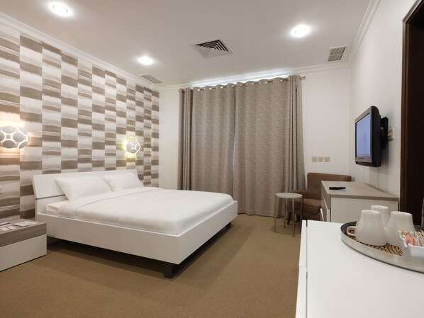 Cofres nos quartos, cortinas blackout, Wi-Fi de cortesia