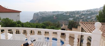 Villa with sea views and private pool on the Costa Blanca