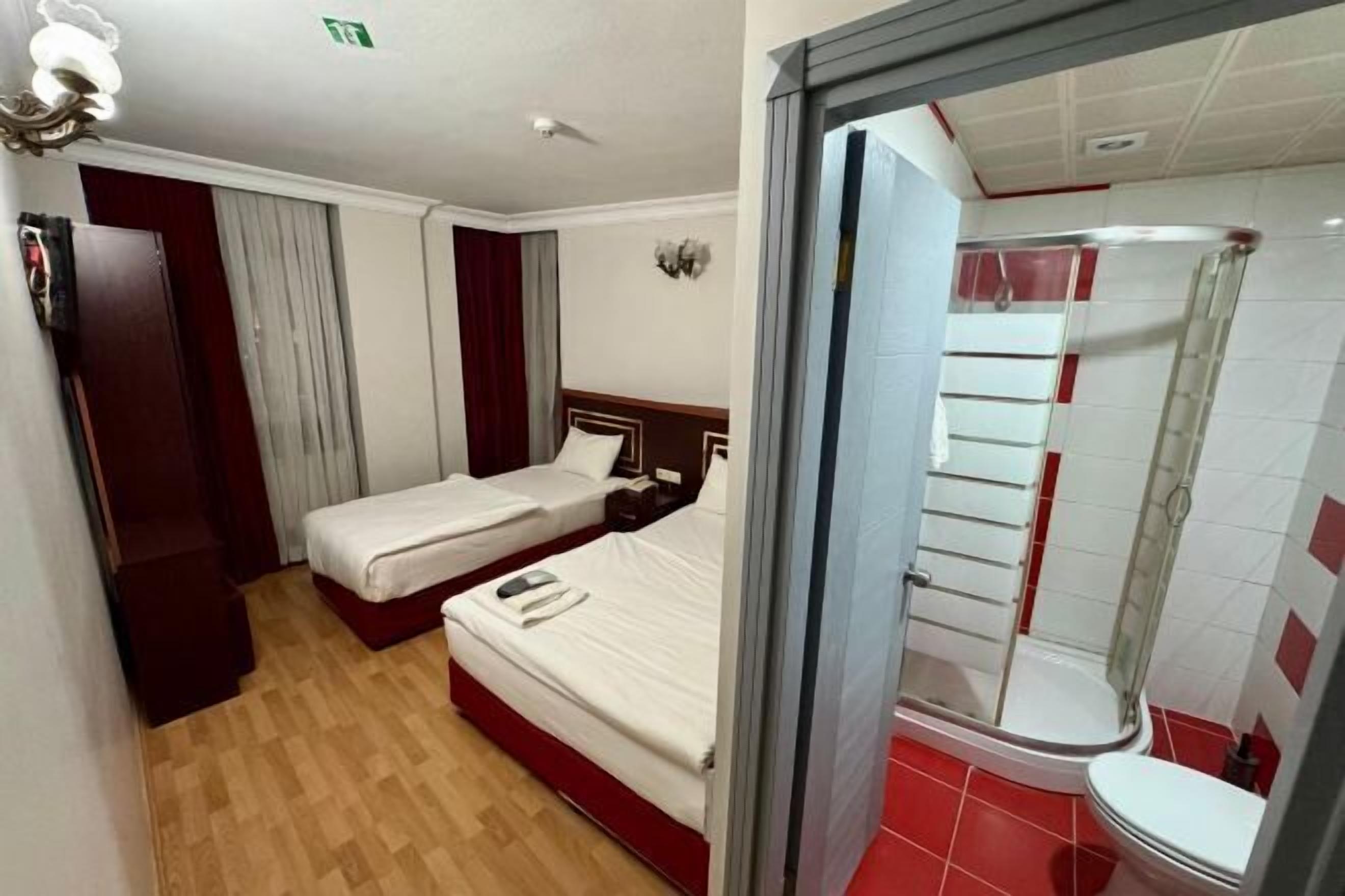 高級寢具、書桌、搖籃/嬰兒床、折疊床/加床