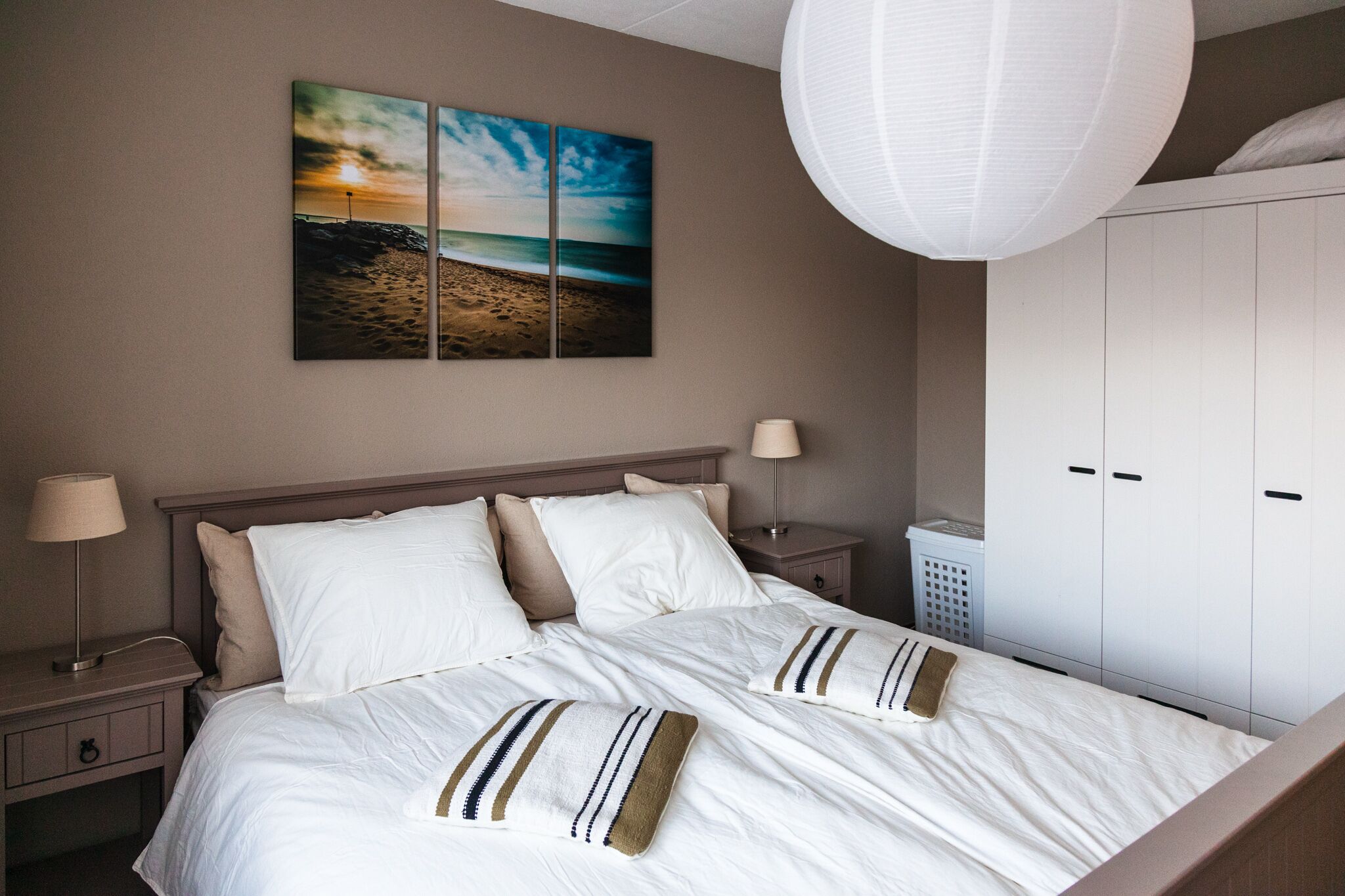 2 bedrooms, iron/ironing board, free WiFi, wheelchair access